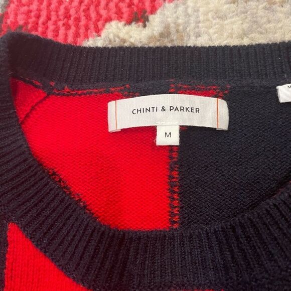 Beautiful new sweater - Picture 2 of 3